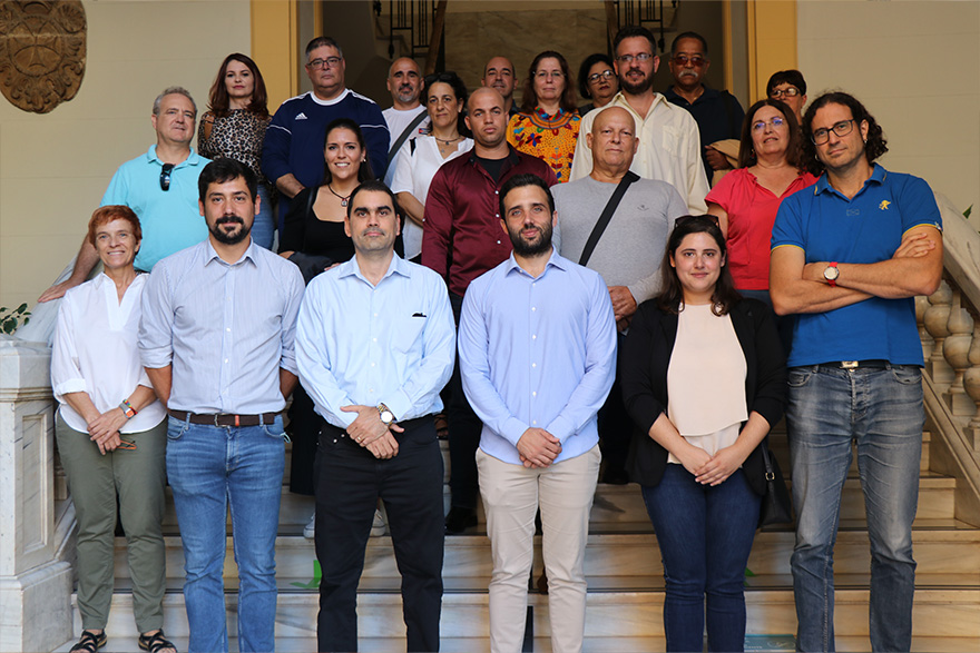 El Ayuntamiento de Sagunto recibe a una delegación de Cuba