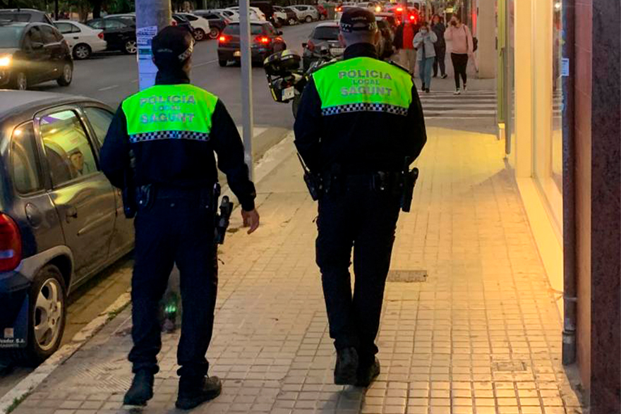 La Policía Local de Sagunto detiene a un hombre por un presunto delito de violencia de género