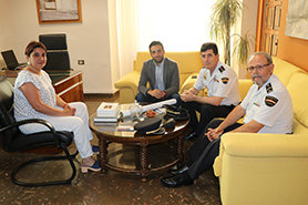 La Policía Nacional y el Ayuntamiento de Sagunto presentan la campaña de Turismo Seguro en Sagunto