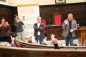 Visita de los alumnos de infantil del colegio Romeu al Ayuntamiento de Sagunto