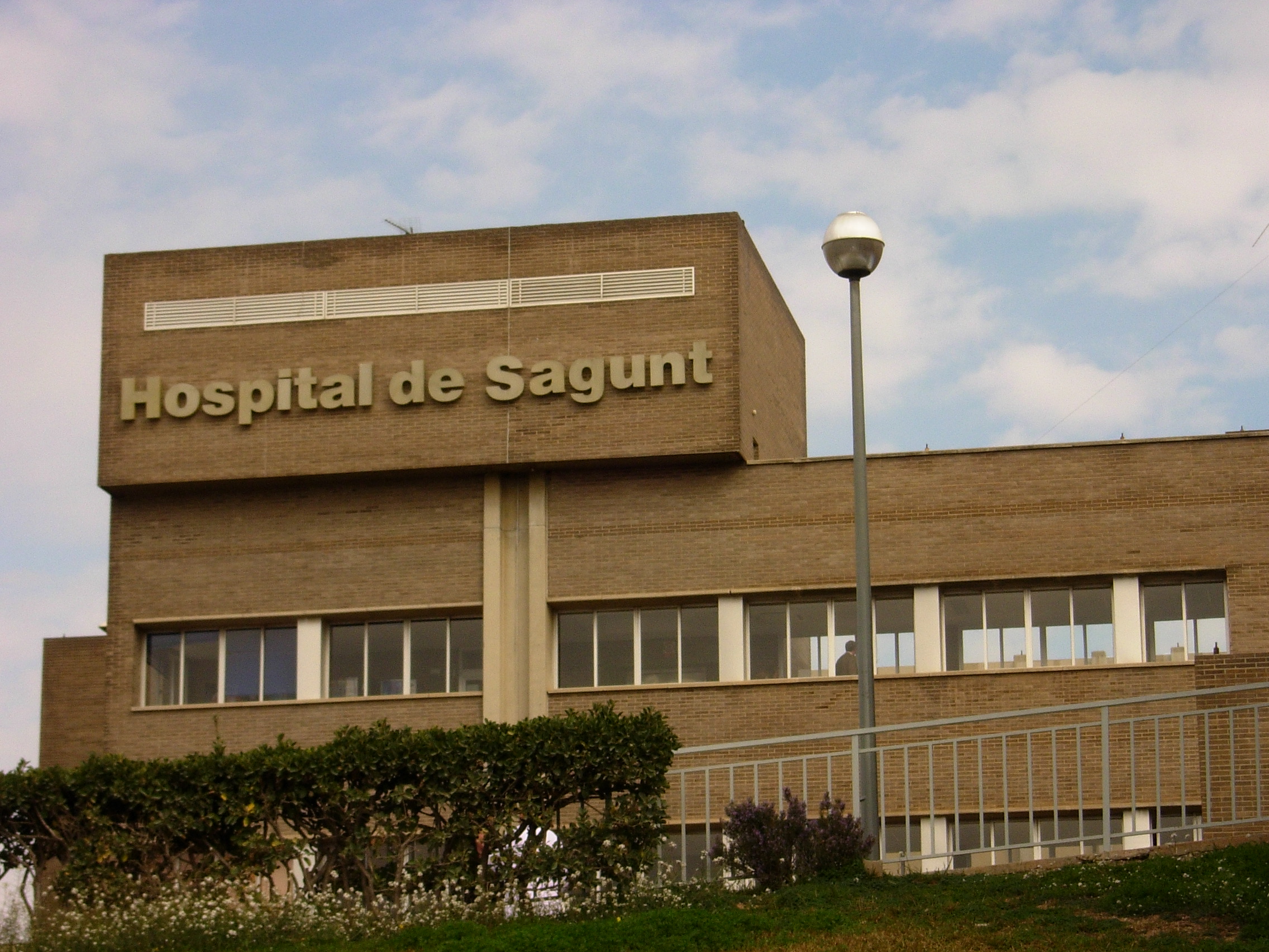 El pleno aprueba una moción para dar apoyo y defender la sanidad pública 