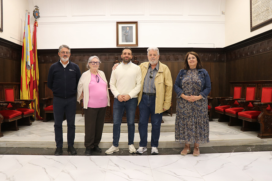 El Ayuntamiento de Sagunto se reúne con la nueva junta directiva de la Unión Musical Porteña