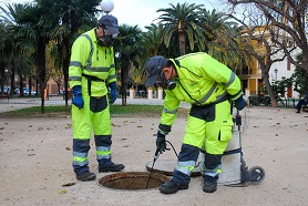 Continúan los tratamientos en Puerto de Sagunto contra plagas de cucarachas y ratas en el alcantarillado 