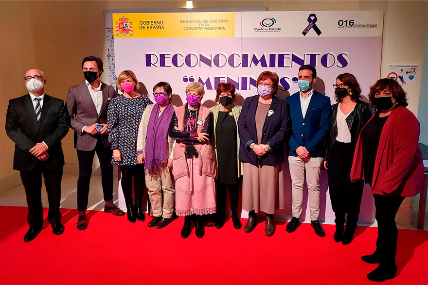 El área de Igualdad del Ayuntamiento de Sagunto recoge el galardón de los Premios Meninas 2021