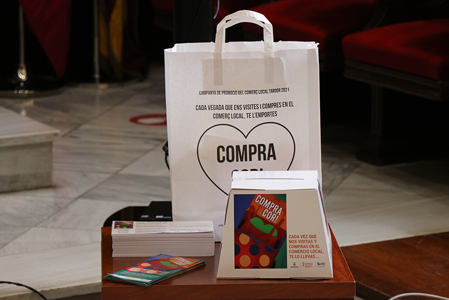 La delegación de Comercio convoca el concurso del cartel para la campaña de promoción del comercio local de este 2022