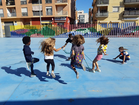 Se pone en marcha El Esplai dels Xiquets i Xiquetes para facilitar la conciliación familiar y complementar la educación de los menores con talleres y juegos