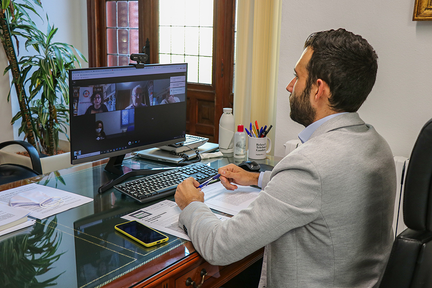 El Ayuntamiento de Sagunto acoge la jornada de emprendimiento en cooperativa