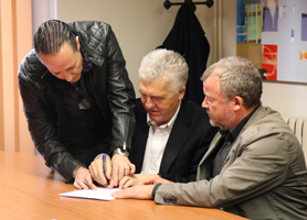 El Ayuntamiento ha firmado la adquisición del edificio de la ONCE para un Casal Jove 