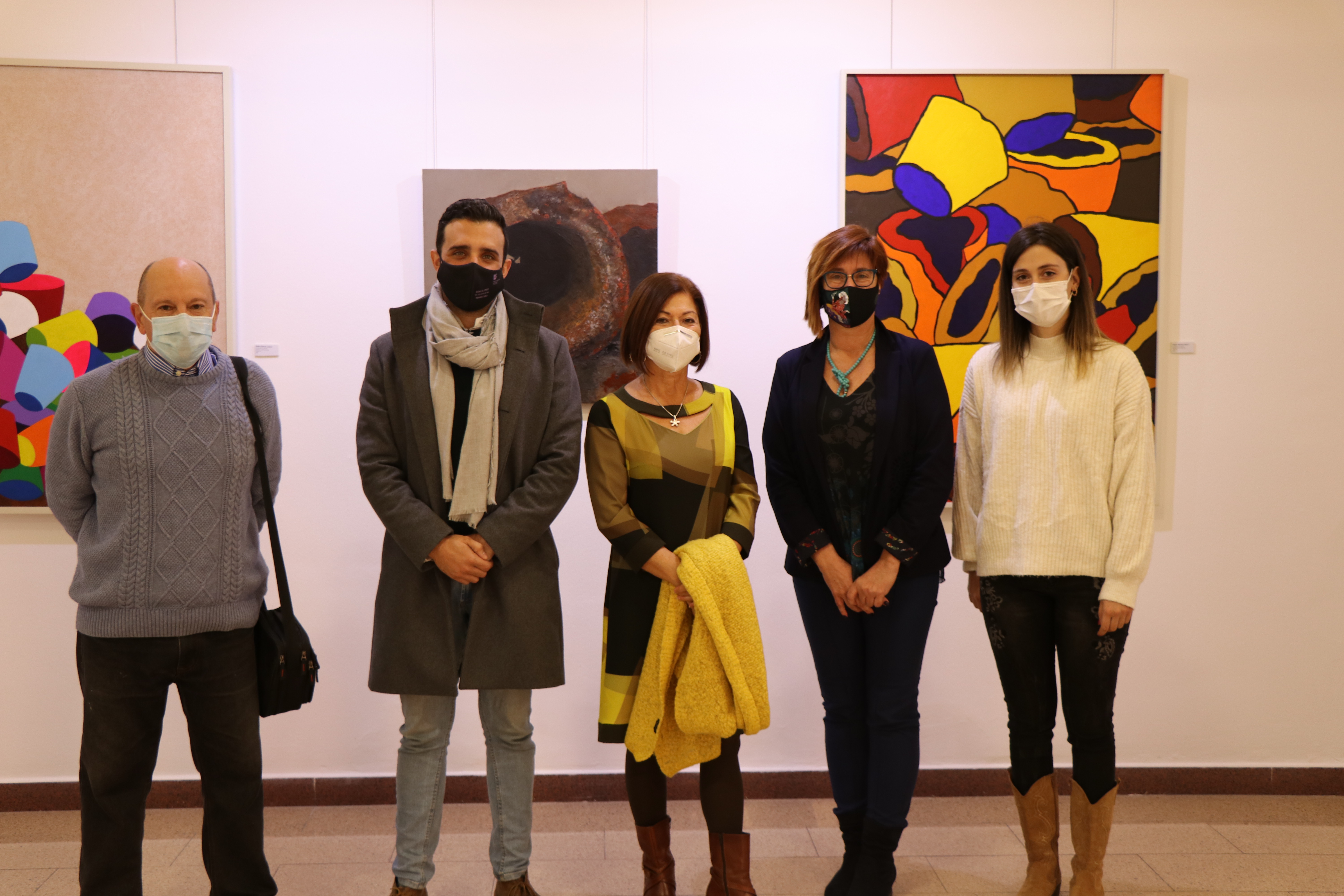 La exposición colectiva ‘Los colores de la memoria. El pasado presente’ se expone a partir de hoy en la Casa Municipal de Cultura