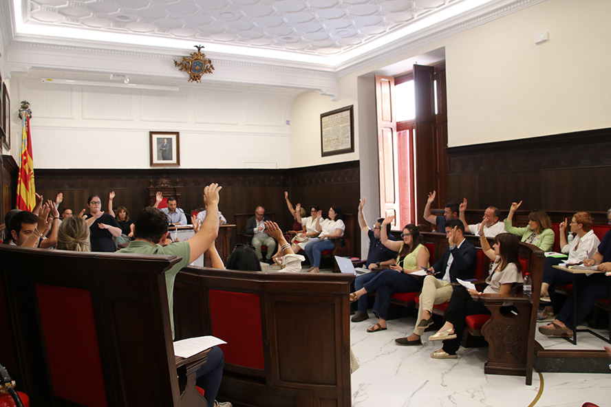 Sagunto reclama por unanimidad al Ministerio de Igualdad mantener la financiación íntegra del 100 % del Plan Corresponsables