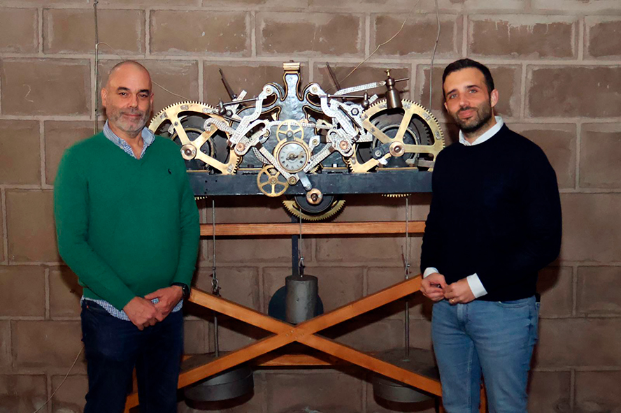 L'Ajuntament de Sagunt recupera i exhibix el rellotge mecànic municipal