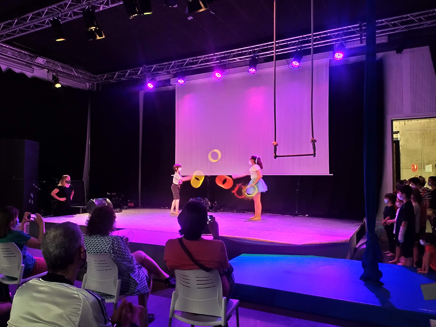 Gran éxito de participación en la fiesta de clausura del curso de las Escuelas Creativas de Juventud e Infancia