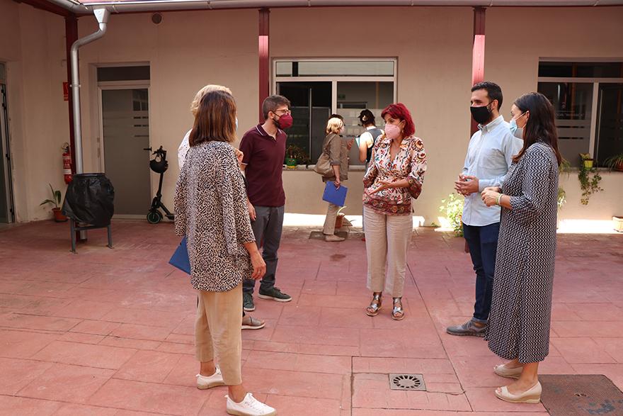 El alcalde de Sagunto se reúne con Rosa Molero, directora general de Infancia y Adolescencia