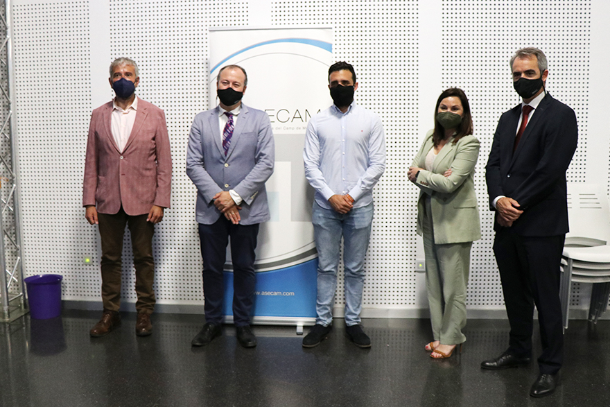 Darío Moreno clausura la jornada organizada por ASECAM en el Casal Jove de Puerto de Sagunto