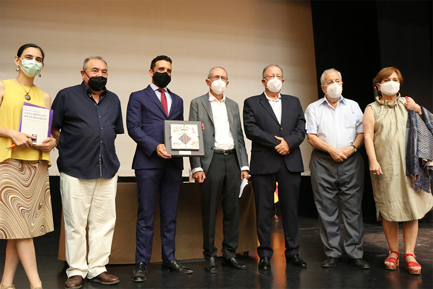 El Ayuntamiento de Sagunto rinde homenaje a Ramón Lapiedra en reconocimiento a su extensa trayectoria