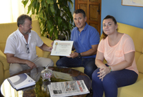 El alcalde y la concejala de Deportes recibieron a Antonio Comeche