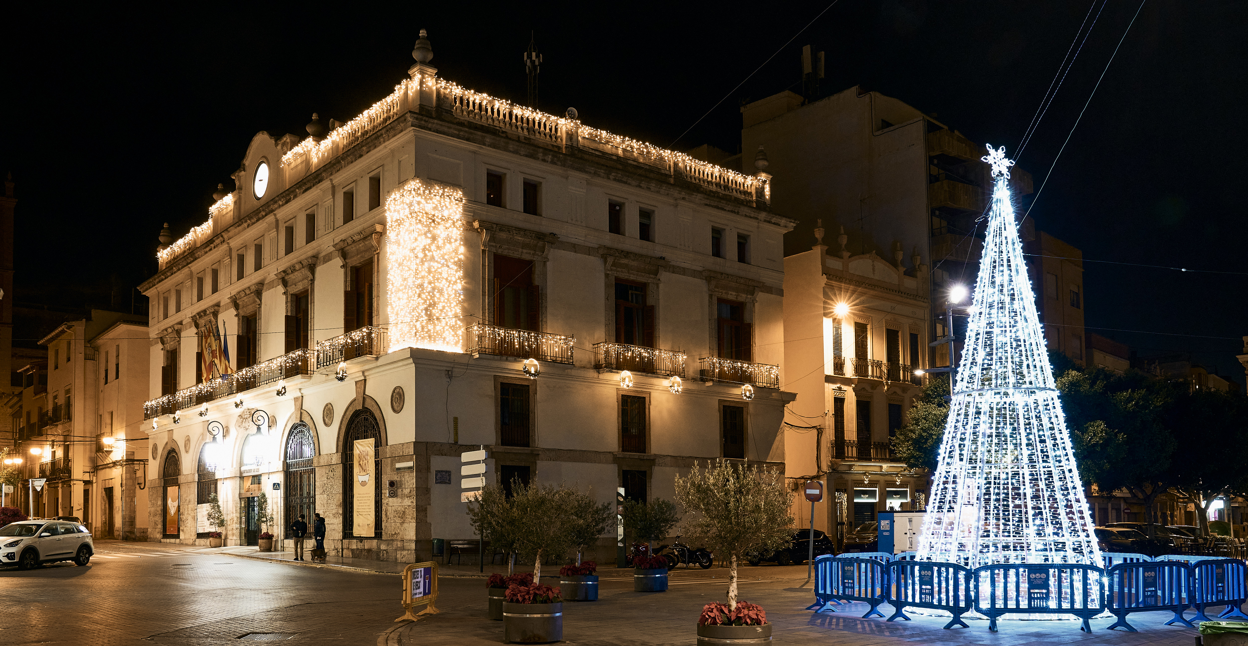 Las luces navideñas se encenderán este viernes en la plaza Cronista Chabret de Sagunto
