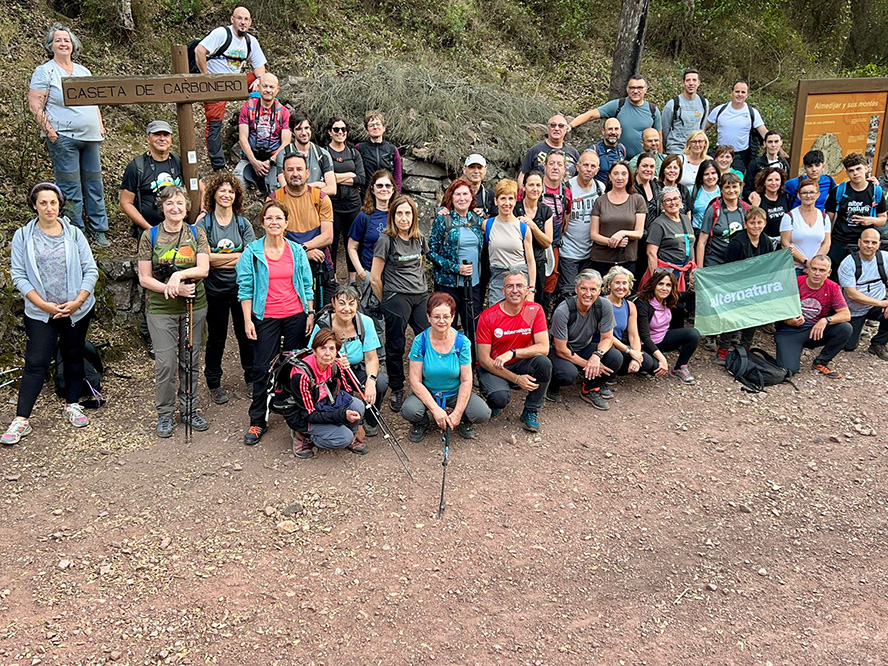 Gran éxito de la última salida de Alternatura al barranco de Almanzor