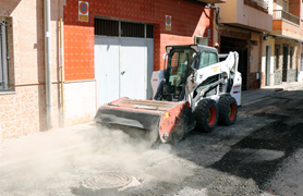 Comienzan los trabajos del plan anual de repavimentaciones en las calles de la Paz y Felipe II