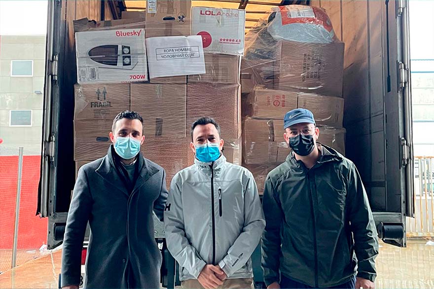 El Camp de Morvedre envía el primer camión con 15 palés repletos de material hacia Ucrania