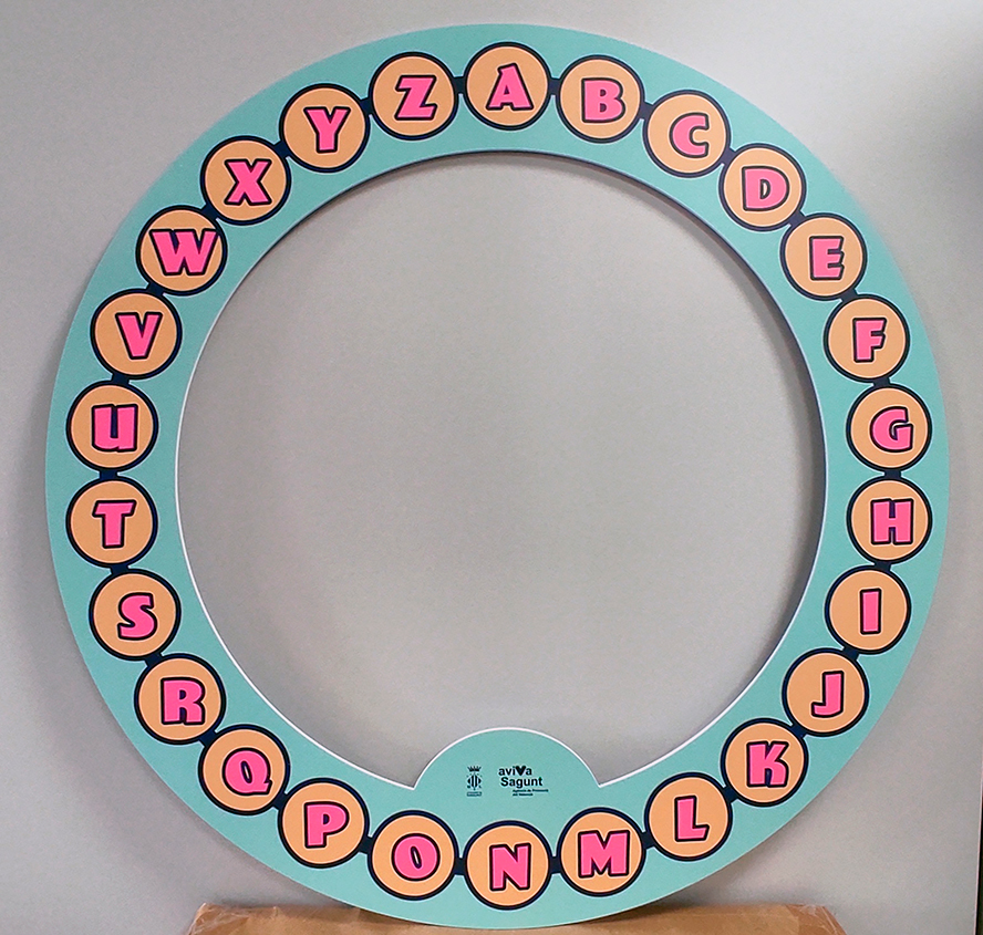 AVIVA Sagunt anima a vivir las fiestas patronales en valenciano