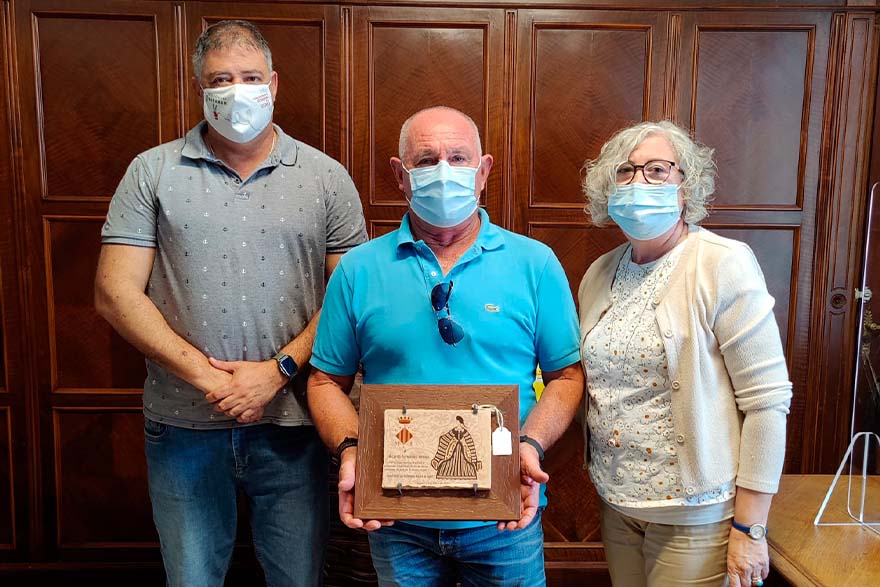 El Ayuntamiento de Sagunto reconoce a Ricardo Fernández por su compromiso y lucha por el bienestar común