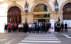 Sagunto guarda un minuto de silencio en señal de condena y repulsa por los presuntos asesinatos machistas ocurridos en Lugo y en Granada