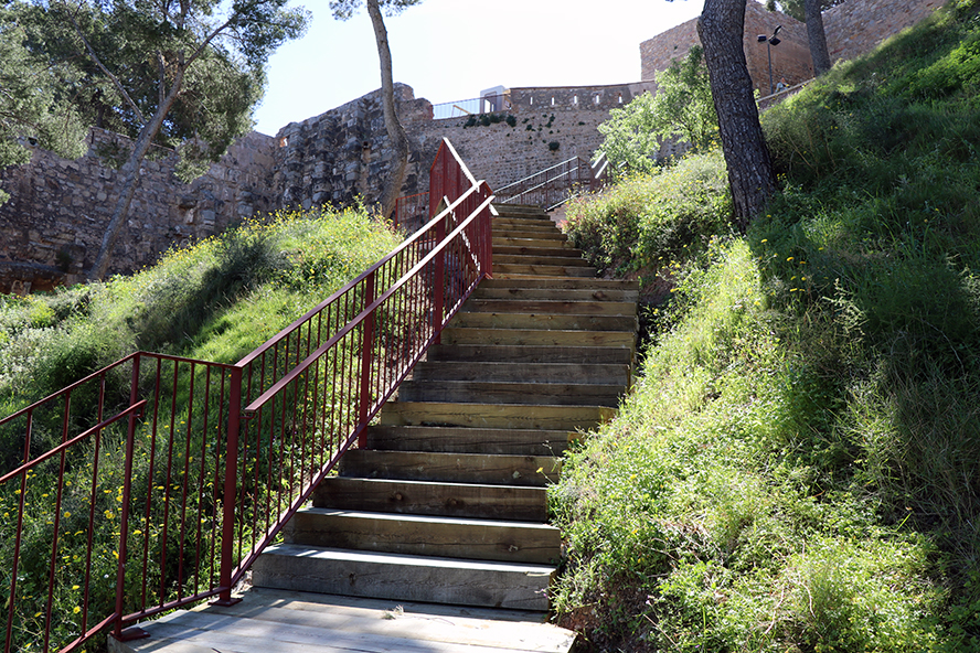 El Ayuntamiento de Sagunto finaliza las obras para mejorar el entorno monumental del Castillo y del Teatro Romano