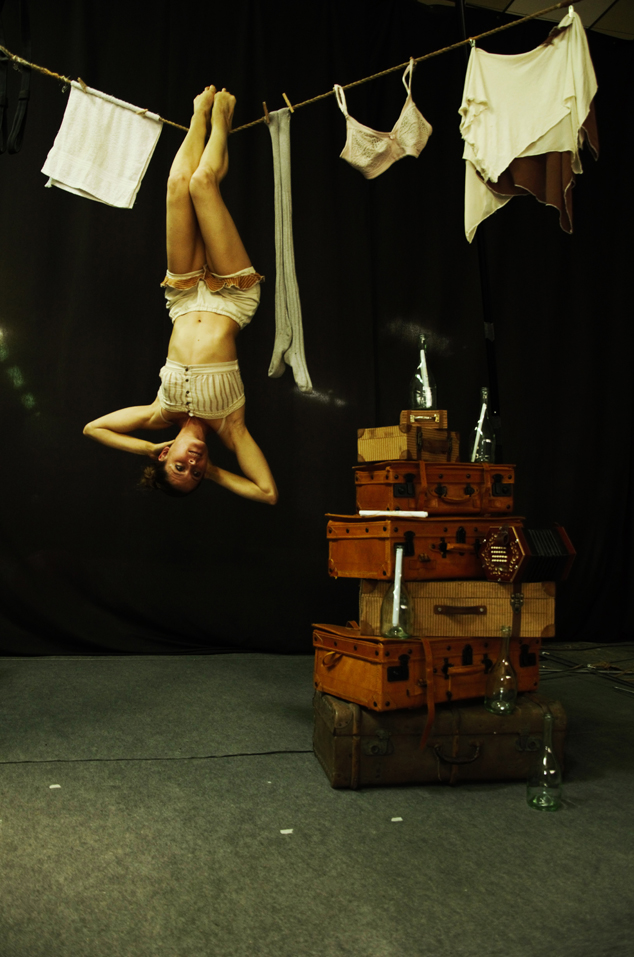 El Off Romà ofrece mañana el espectáculo de magia y circo ‘Bowa’