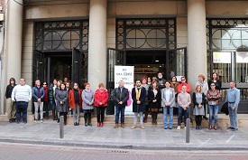 Sagunto guarda un minuto de silencio en señal de condena y repulsa por el presunto asesinato machista ocurrido en Barcelona