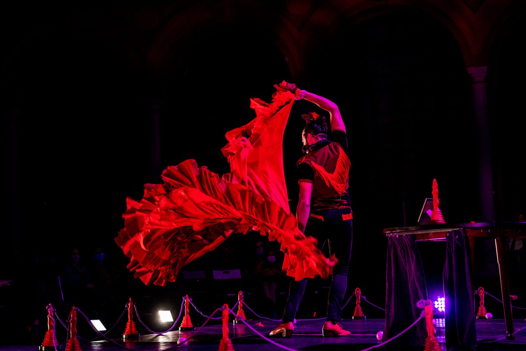 Una fusión de circo y flamenco en el Off Romà de este viernes