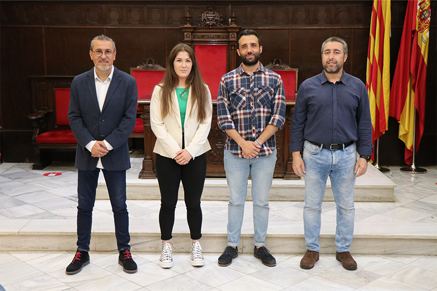 El Ayuntamiento de Sagunto reconoce los éxitos de la luchadora Marta Ojeda