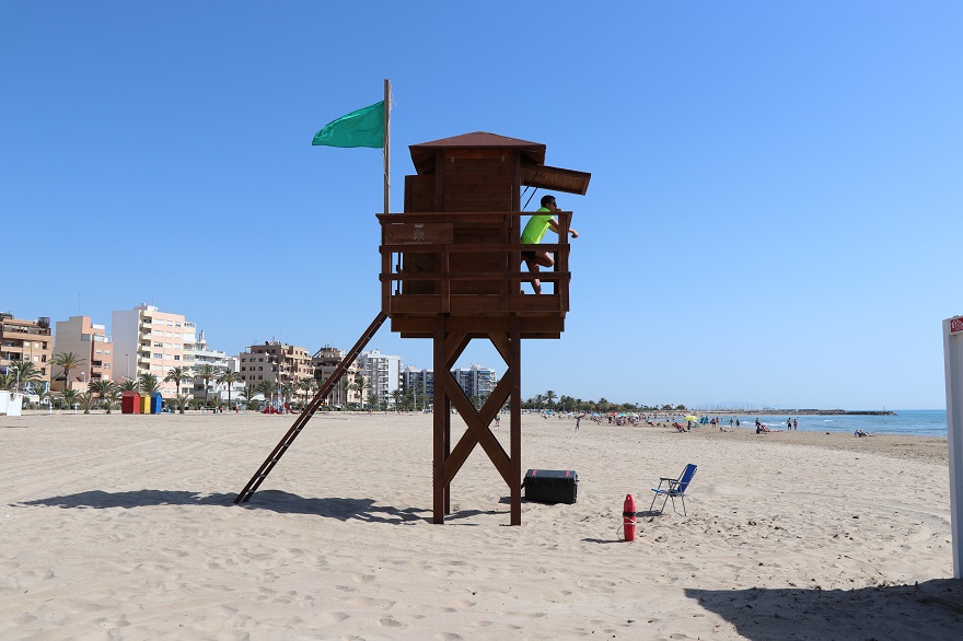 El departamento de Playas de Sagunto incrementa la seguridad ampliando una hora más el horario de salvamento y socorrismo en todas las playas