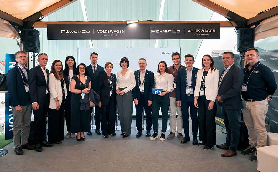 Presentan un máster para formar a los futuros profesionales de la producción de celdas de baterías eléctricas 