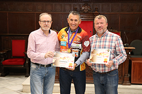 El Ayuntamiento de Sagunto ha reconocido el trabajo y esfuerzo de Antonio Comeche, campeón de España de Recorridos de Tiro 2018 en la categoría de veteranos
