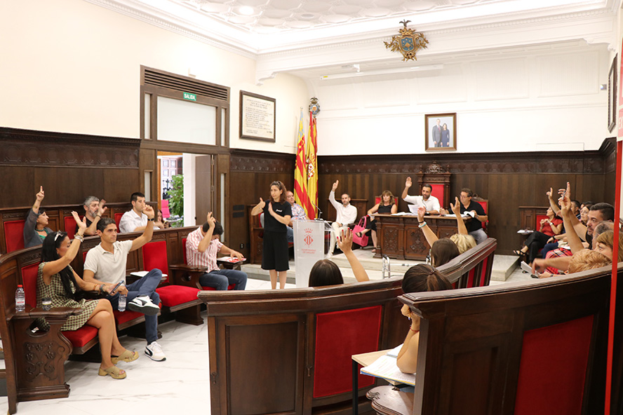 La Corporación Municipal acuerda reforzar y ampliar los mecanismos de protección social de las tarifas de agua y alcantarillado