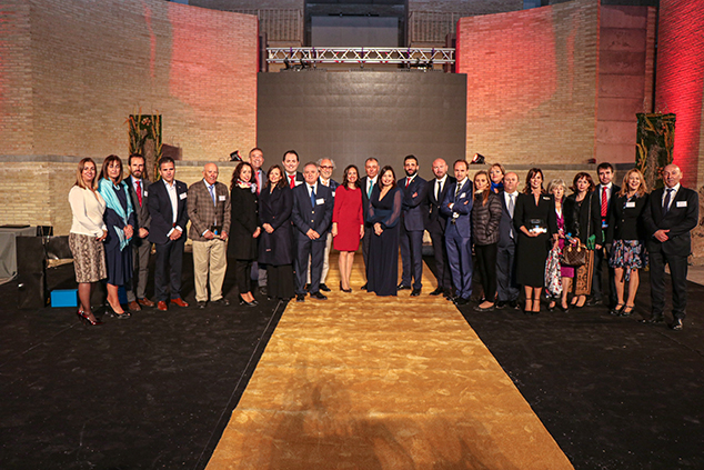 El alcalde reconoce el trabajo y la constancia de ASECAM, su presidenta y su equipo en el Encuentro Empresarial