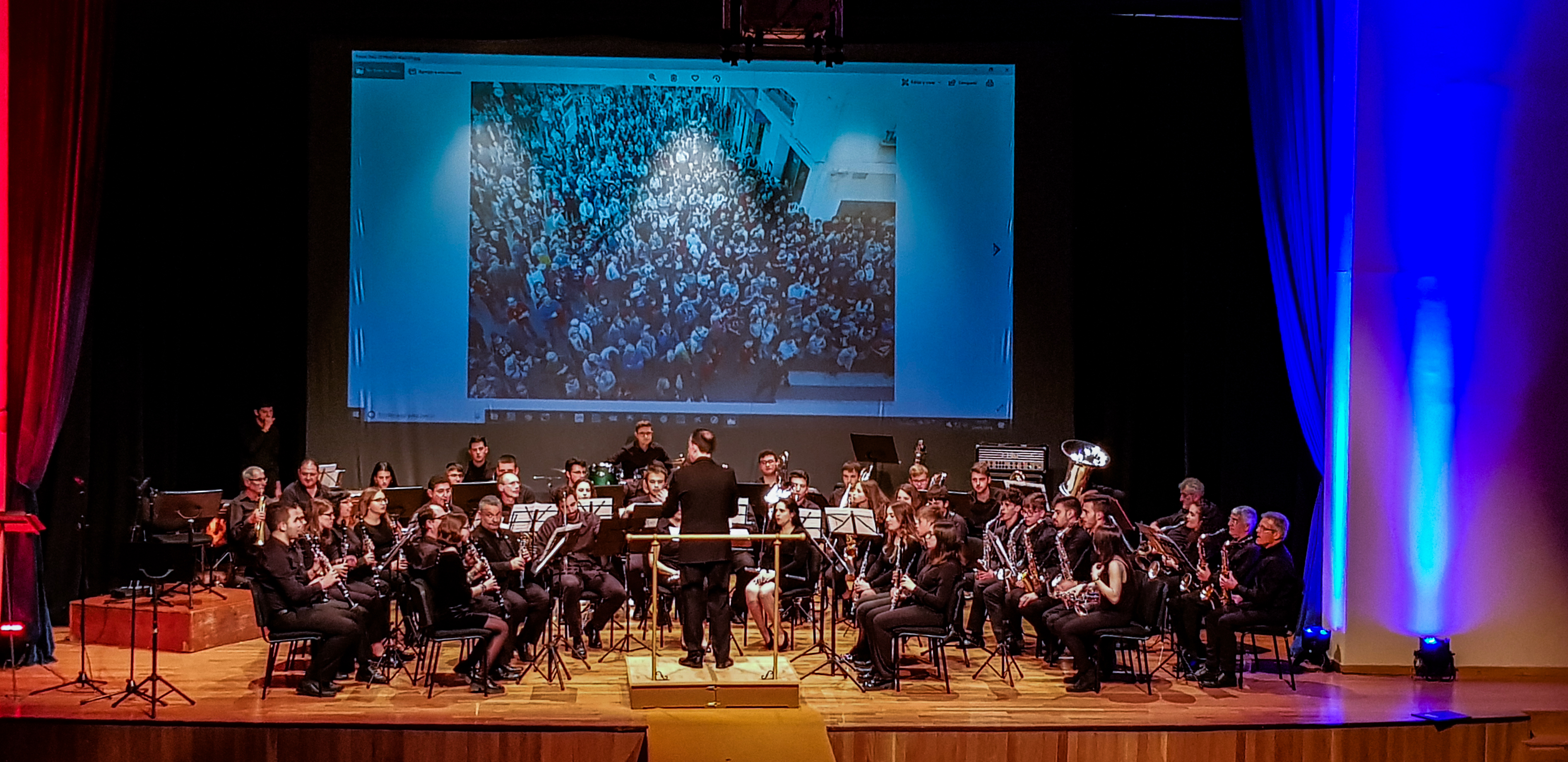 La Banda de la Lira Saguntina homenajea a la música valenciana con el concierto ‘Retrobem la Nostra Música’