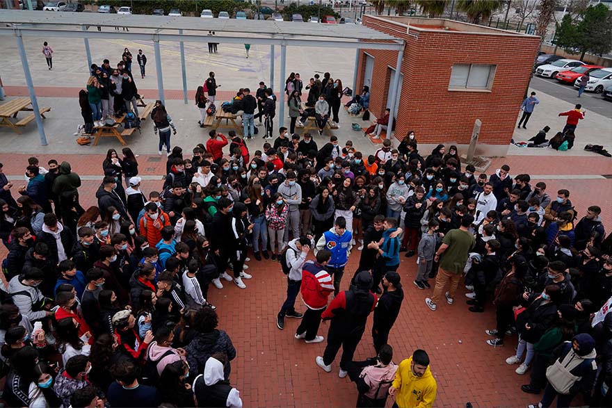 La campaña contra el bullying a través de la música en los institutos del municipio ha cosechado una alta participación