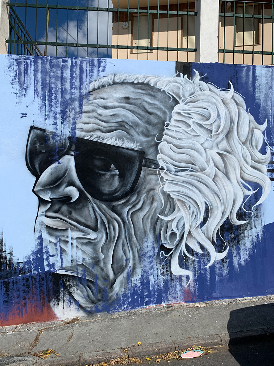 Finaliza el mural de LIVE + BARS en el festival de Arte Urbano Més que Murs