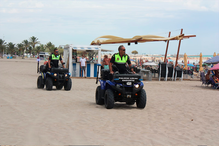 Agentes de la Policía Local de Playas detienen al presunto autor de varios hurtos en la playa de Puerto de Sagunto