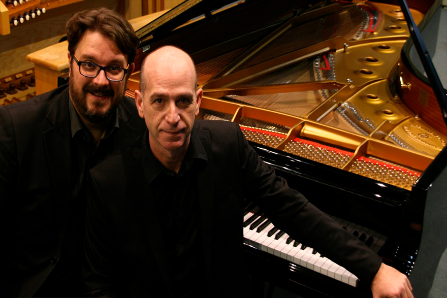 La música de Albéniz, Falla o Rodrigo será protagonista en el concierto de piano del dúo Granados & Casanova el domingo en el Teatre de Begoña