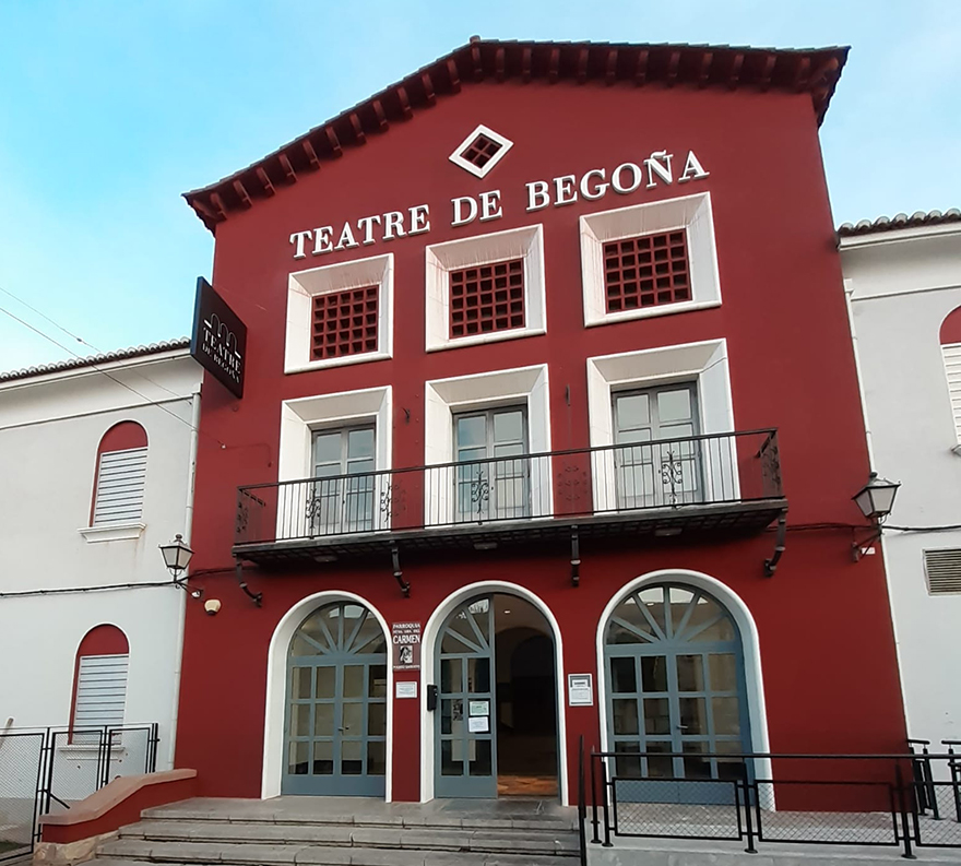 El Ayuntamiento rotula el Teatre de Begoña y acondiciona para exposiciones el vestíbulo del Mario Monreal 