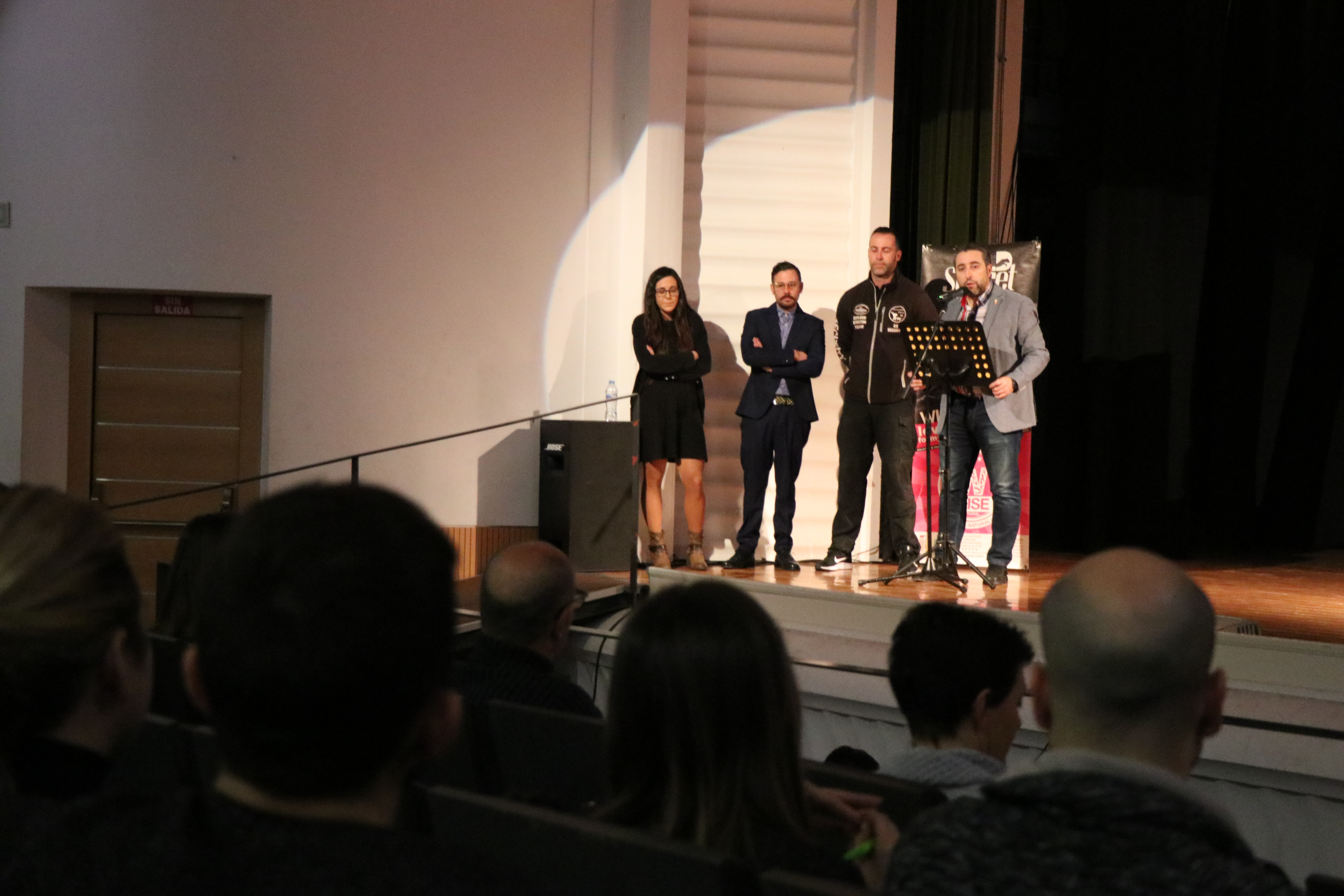 El Ayuntamiento de Sagunto inaugura los cursos gratuitos sobre educación canina para mejorar la convivencia