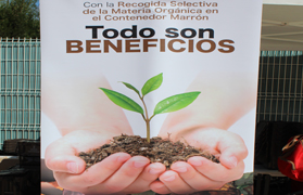 La delegación de Medio Ambiente del Ayuntamiento de Sagunto promueve la recogida selectiva de residuos entre las fallas