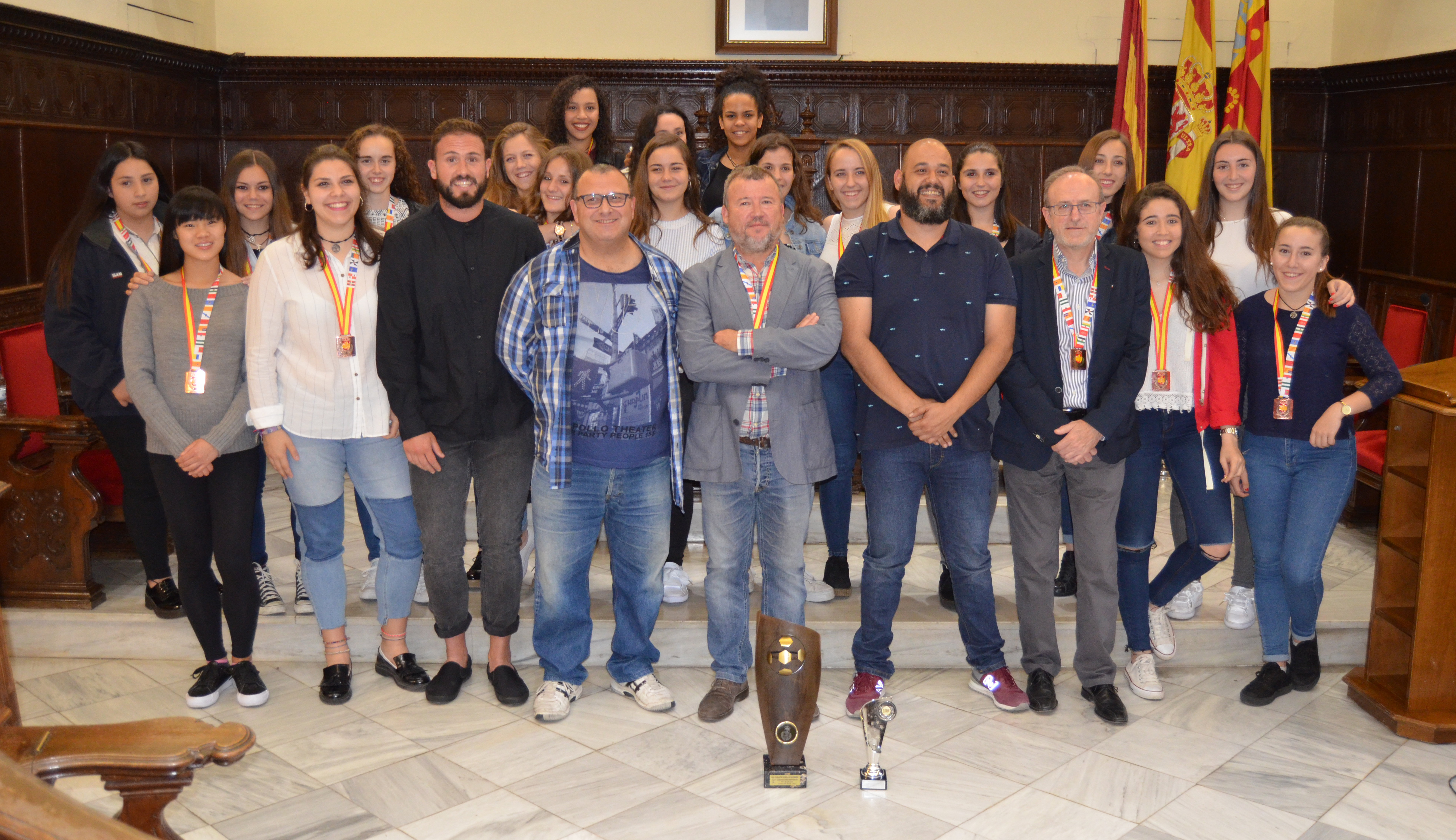 El Ayuntamiento de Sagunto homenajea a las jugadoras del BM Morvedre por su tercer puesto en el Campeonato de España de balonmano
