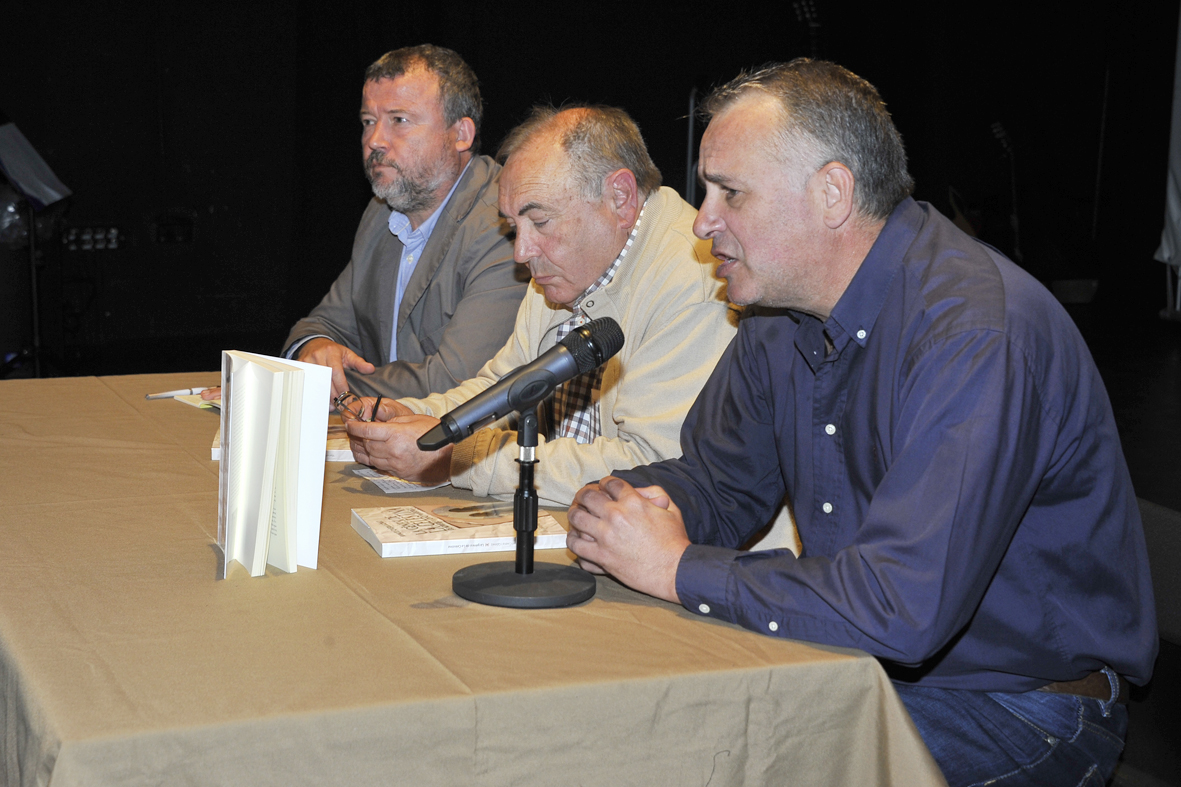 Manuel Civera presentó ayer “La Genesí de la Celestina” en el Centro Cultural Mario Monreal