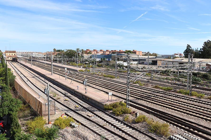 El Ayuntamiento de Sagunto y Adif comienzan a trabajar en la integración del espacio ferroviario
