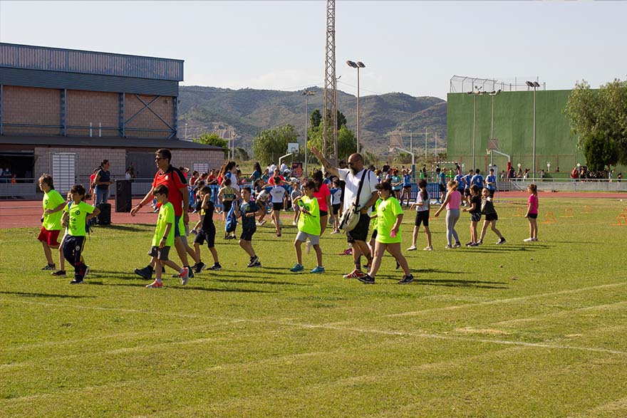 El programa sobre igualdad de género ‘Dorsal 261’ celebra su primera actividad: una yincana escolar