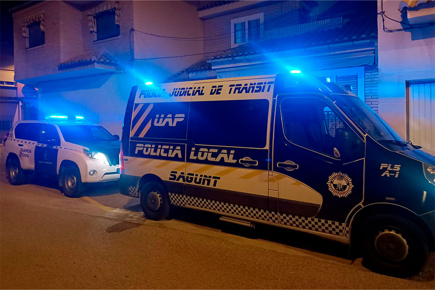 La Policía Local y la Guardia Civil intervienen en un establecimiento por vender tabaco ilegal e incumplir la normativa Covid